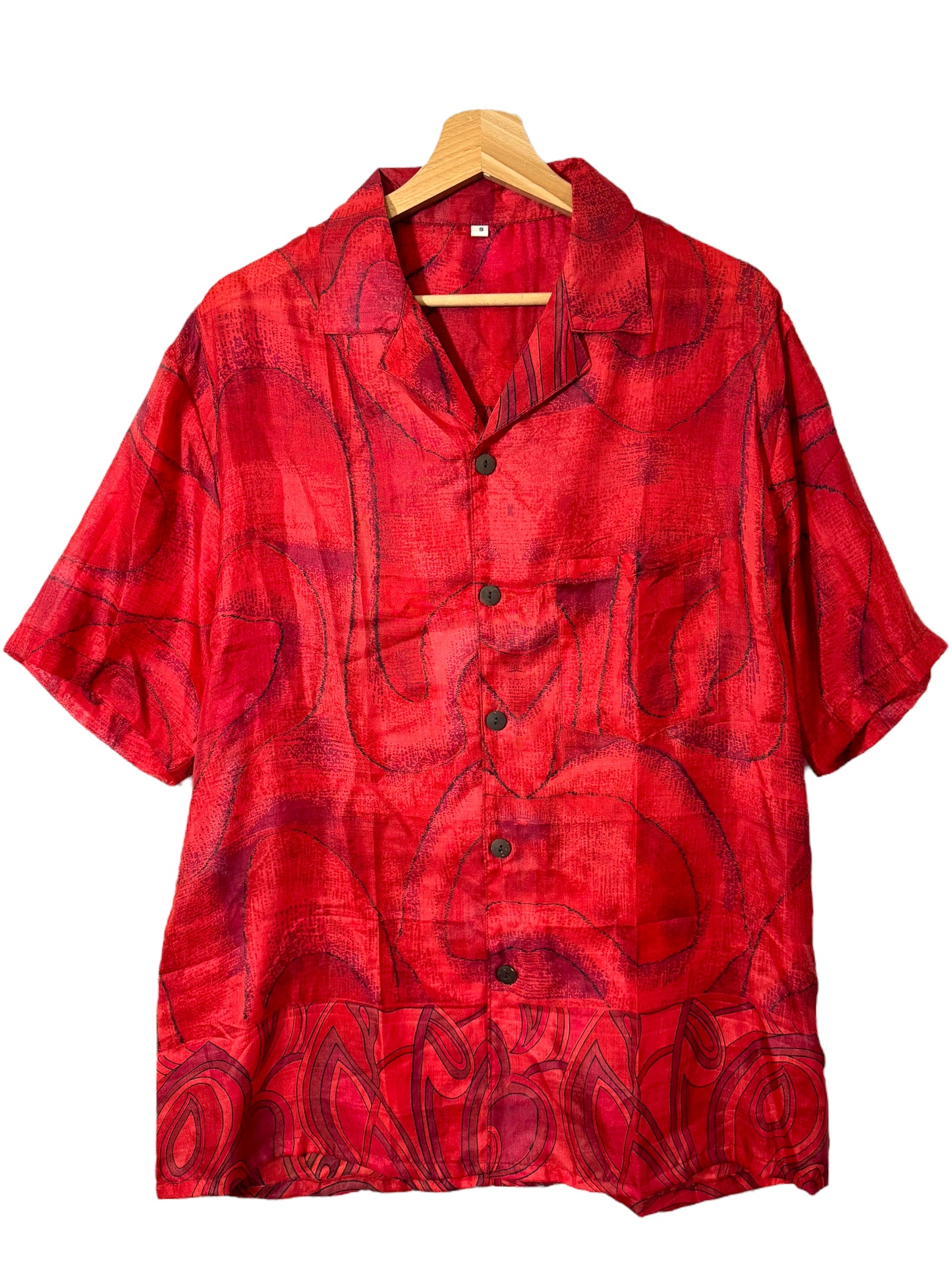 Camisa hecha con seda vintage